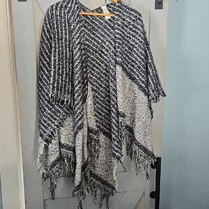 Simply Noelle Black and White Fringe Poncho